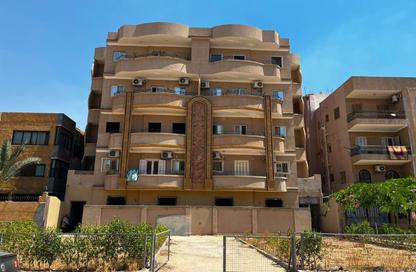 شقة - 3 غرف نوم - 2 حمامات للبيع في شارع السنترال - منطقة الاردنية - مدينة العاشر من رمضان - الشرقية