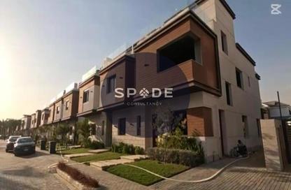 Townhouse - 4 Bedrooms - 5 Bathrooms for sale in Azzar 2 - 5th Settlement Compounds - The 5th Settlement - New Cairo City - Cairo