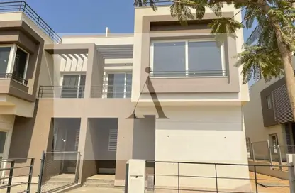 Villa - 5 Bedrooms - 5 Bathrooms for sale in Palm Hills New Cairo - 5th Settlement Compounds - The 5th Settlement - New Cairo City - Cairo