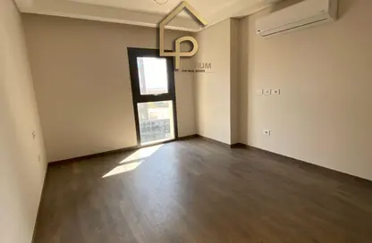 Apartment - 1 Bedroom - 1 Bathroom for sale in Village Views - Zed Towers - Sheikh Zayed Compounds - Sheikh Zayed City - Giza