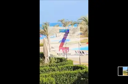 Chalet - 2 Bedrooms - 2 Bathrooms for sale in Lasirena Palm Beach - Al Ain Al Sokhna - Suez