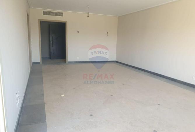 8702464 - Property Image 3