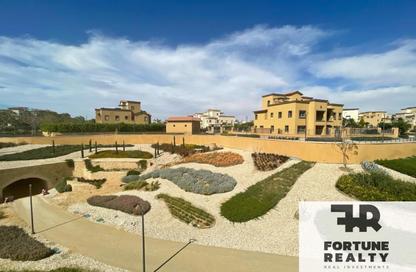 Villa - 4 Bedrooms - 3 Bathrooms for sale in Mivida - 5th Settlement Compounds - The 5th Settlement - New Cairo City - Cairo