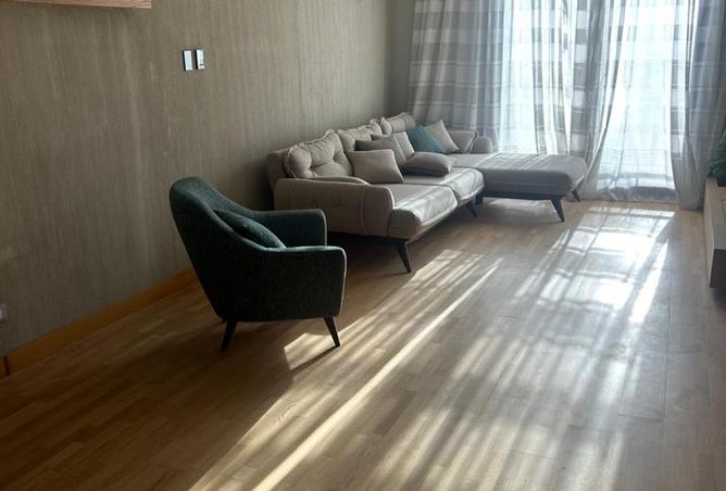 98831182 - Property Image 2