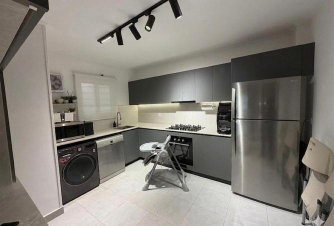 104042777 - Property Image 3