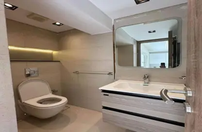 Apartment - 3 Bedrooms - 3 Bathrooms for sale in Village West - Sheikh Zayed Compounds - Sheikh Zayed City - Giza