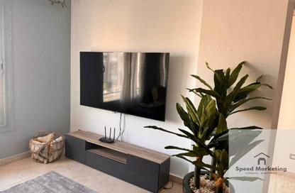 Apartment - 1 Bedroom - 1 Bathroom for rent in Palm Hills Village Gate - South Investors Area - New Cairo City - Cairo