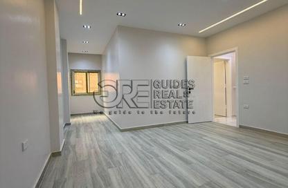 Apartment - 3 Bedrooms - 2 Bathrooms for sale in Al Hay Al Thalith St. - 3rd District - 6 October City - Giza