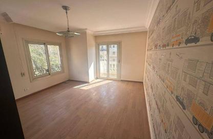 Apartment - 4 Bedrooms - 4 Bathrooms for sale in Sarayat Al Maadi - Hay El Maadi - Cairo