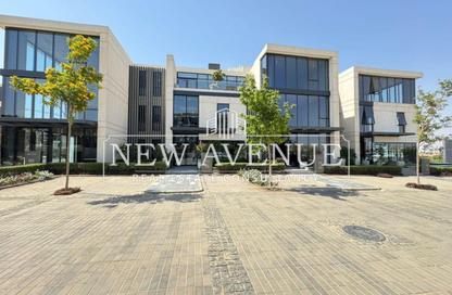 Office Space - 2 Bedrooms - 1 Bathroom for sale in Heartwork - The 5th Settlement - New Cairo City - Cairo