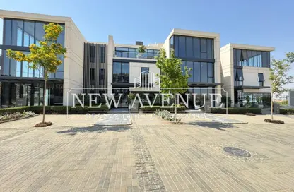 Office Space - 2 Bedrooms - 1 Bathroom for sale in Heartwork - The 5th Settlement - New Cairo City - Cairo