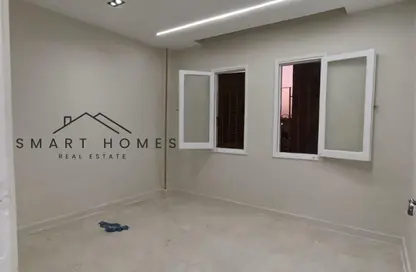 شقة - 2 غرف نوم - 1 حمام للبيع في شارع 10 - الحي الحادي عشر - الشيخ زايد - الجيزة