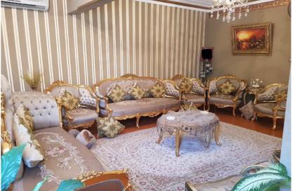 Apartment - 3 Bedrooms - 2 Bathrooms for sale in Fareek Awal Ali Amer St. - 6th Zone - Nasr City - Cairo