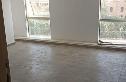 عيادة - غرفة نوم - 1 حمام للايجار في سنترادا بلازا - ميدان جهينة - مدينة 6 أكتوبر - الجيزة