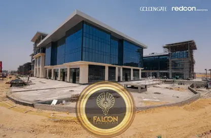 Retail - Studio - 3 Bathrooms for sale in Golden Gate - South Teseen St. - The 5th Settlement - New Cairo City - Cairo