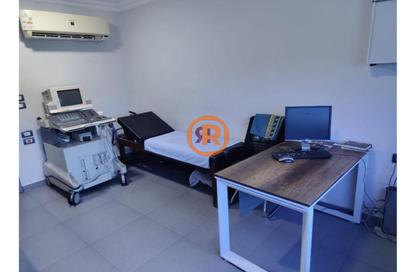 Half Floor - Studio - 7+ Bathrooms for sale in Al Haram  St. - Giza District - Ganoub El Giza - Giza
