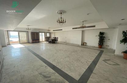 Office Space - 4 Bedrooms - 3 Bathrooms for rent in Cornish El Nile St. - Maadi - Hay El Maadi - Cairo