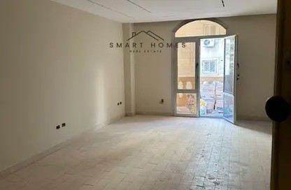 Apartment - 3 Bedrooms - 1 Bathroom for rent in Al Mostathmir El Saghir - 10th District - Sheikh Zayed City - Giza