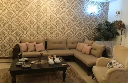 شقة - 3 غرف نوم - 2 حمامات للايجار في المنطقة ب - حى جنوب الاكايمية - مدينة القاهرة الجديدة - القاهرة