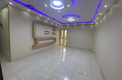 شقة - 2 غرف نوم - 2 حمامات للبيع في طريق المريوطيه - منشأة البكاري - فيصل - حي الهرم - الجيزة