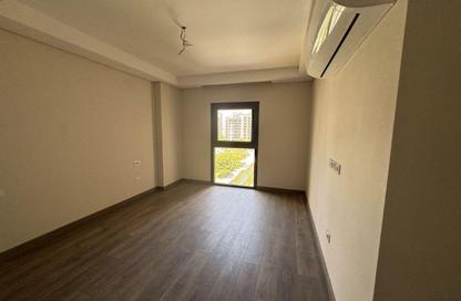 Apartment - Studio - 1 Bathroom for sale in Park Side Residence - Zed Towers - Sheikh Zayed Compounds - Sheikh Zayed City - Giza