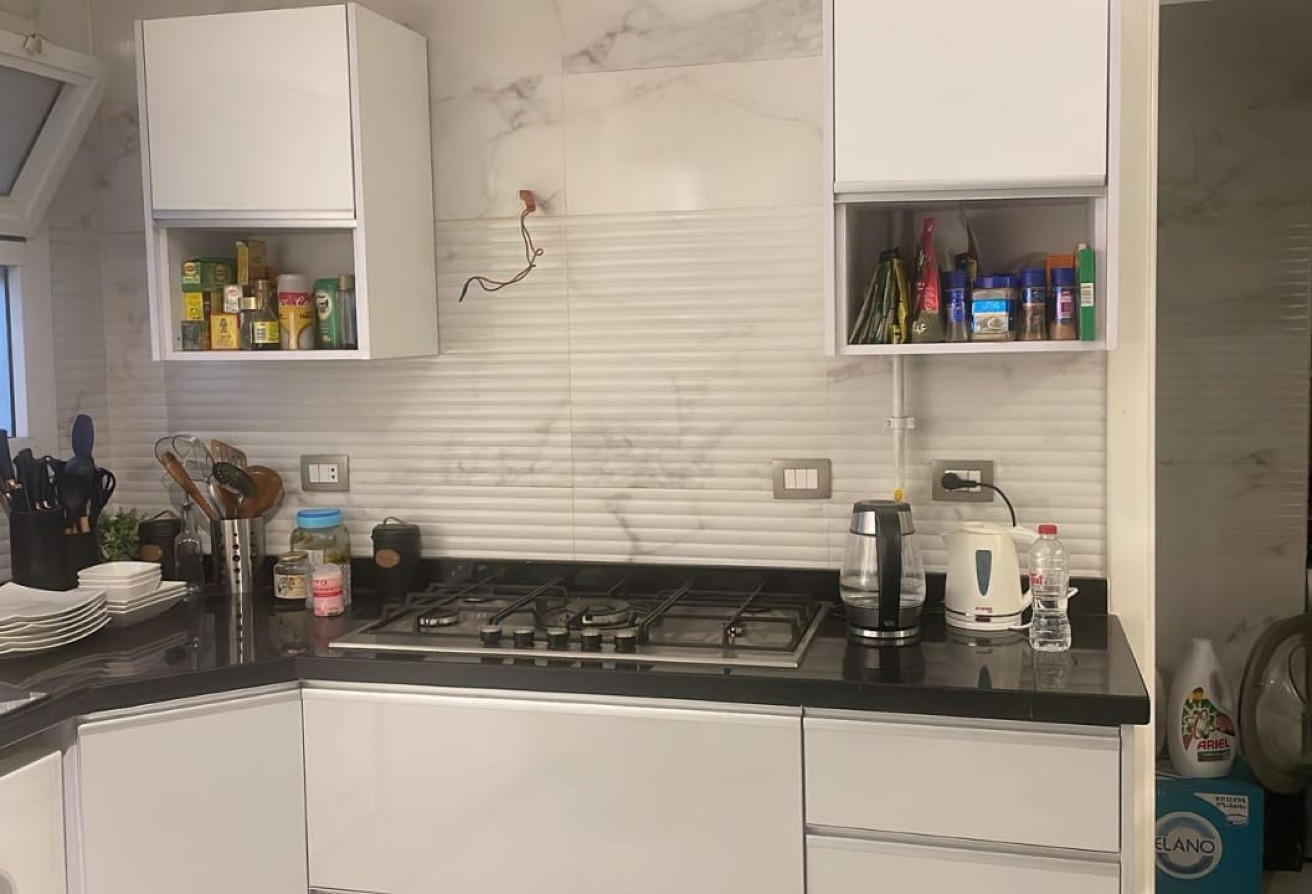 Townhouse Middle Classic For Sale In Hyde Park thumbnail