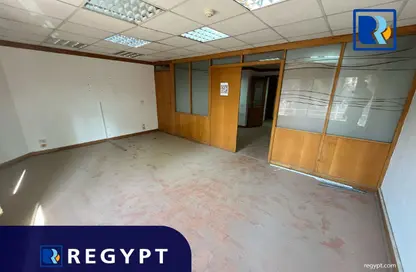 Office Space - 7+ Bedrooms - 5 Bathrooms for rent in Degla Square - Degla - Hay El Maadi - Cairo