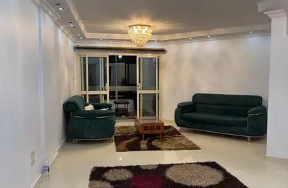 شقة - 3 غرف نوم - 2 حمامات للايجار في زهراء المعادي - حي المعادي - القاهرة