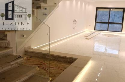 Villa - 4 - 4 for rent in Hyde Park - New Cairo City - Cairo