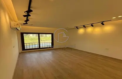 شقة - 3 غرف نوم - 3 حمامات للايجار في مون ريزيدنس - فيفث سكوير - التجمع الخامس - مدينة القاهرة الجديدة - القاهرة