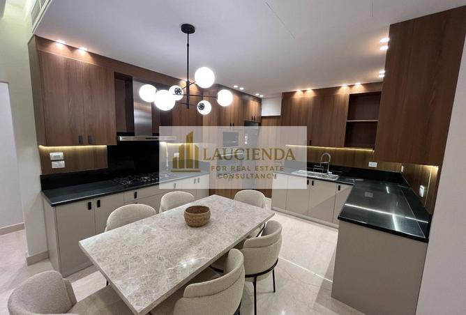 74042167 - Property Image 2