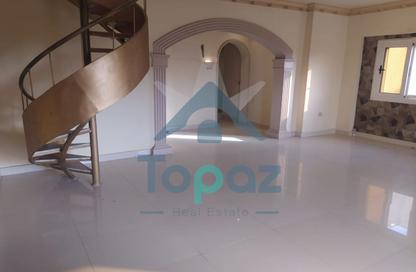 (بنتهاوس (روف - 4 - 4 للبيع في بيفرلي هيلز - كمبوندات الشيخ زايد - الشيخ زايد - الجيزة (بنتهاوس (روف - 4 - 4 للبيع في بيفرلي هيلز - كمبوندات الشيخ زايد - الشيخ زايد - الجيزة