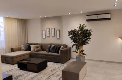 Apartment - 3 Bedrooms - 3 Bathrooms for rent in Shooting Club Street - Dokki - Giza