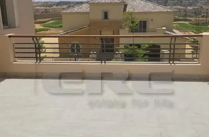 Villa - 4 Bedrooms - 4 Bathrooms for sale in Uptown Cairo Road - Al Abageyah - El Khalifa - Cairo