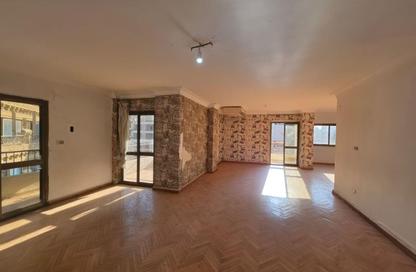 Apartment - 3 Bedrooms - 2 Bathrooms for rent in Wadi Al Nile St. - Mohandessin - Giza