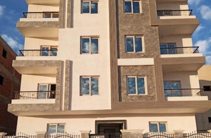 Apartment - 3 Bedrooms - 3 Bathrooms for sale in Al Narges - New Cairo City - Cairo