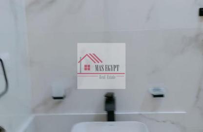 Apartment - 4 Bedrooms - 3 Bathrooms for sale in Al Batal Ahmed Abd El Aziz St. - Mohandessin - Giza