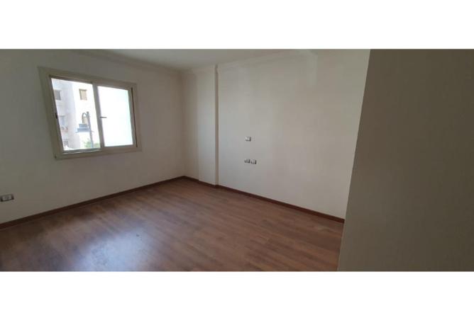 8602306 - Property Image 3