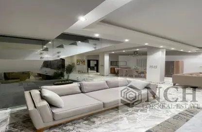 Villa - 5 Bedrooms - 5 Bathrooms for rent in Hyde Park - New Cairo City - Cairo