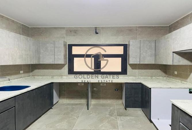 8710107 - Property Image 3