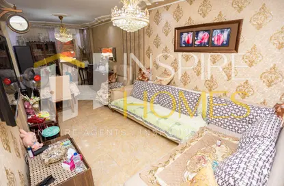 Apartment - 2 Bedrooms - 1 Bathroom for sale in Al Nasr St. - Smouha - Hay Sharq - Alexandria