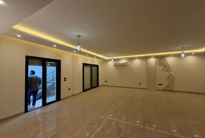 69047639 - صورة العقار 3