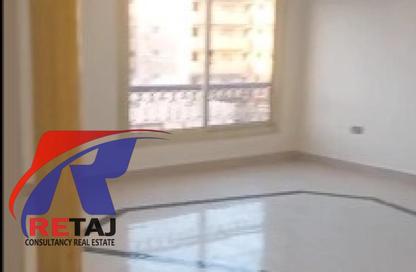 Apartment - 3 Bedrooms - 2 Bathrooms for rent in Mohyee Al Din Abd Al Al Hamid St. - 8th Zone - Nasr City - Cairo