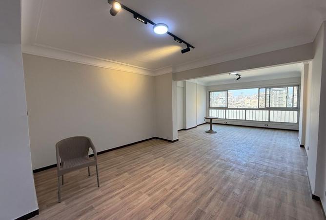 102064919 - Property Image 2