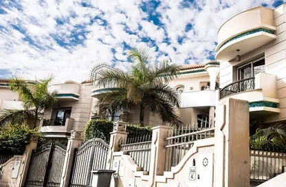 Villa - 5 Bedrooms - 3 Bathrooms for sale in Golden Heights 2 - New Cairo City - Cairo