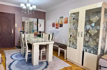 Apartment - 3 Bedrooms - 1 Bathroom for sale in 3rd District - Sheikh Zayed City - Giza