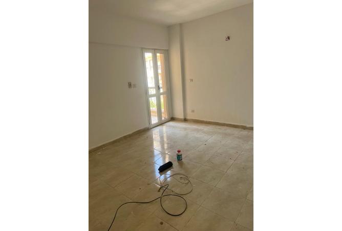 82094373 - صورة العقار 3