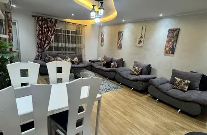 Apartment - 2 Bedrooms - 1 Bathroom for rent in El Rehab Extension - Al Rehab - New Cairo City - Cairo