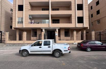 Apartment - 3 Bedrooms - 2 Bathrooms for sale in 6th Area East - Shorouk City - Cairo