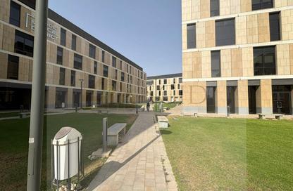 Clinic - Studio - 1 Bathroom for sale in Westown - Sheikh Zayed Compounds - Sheikh Zayed City - Giza
